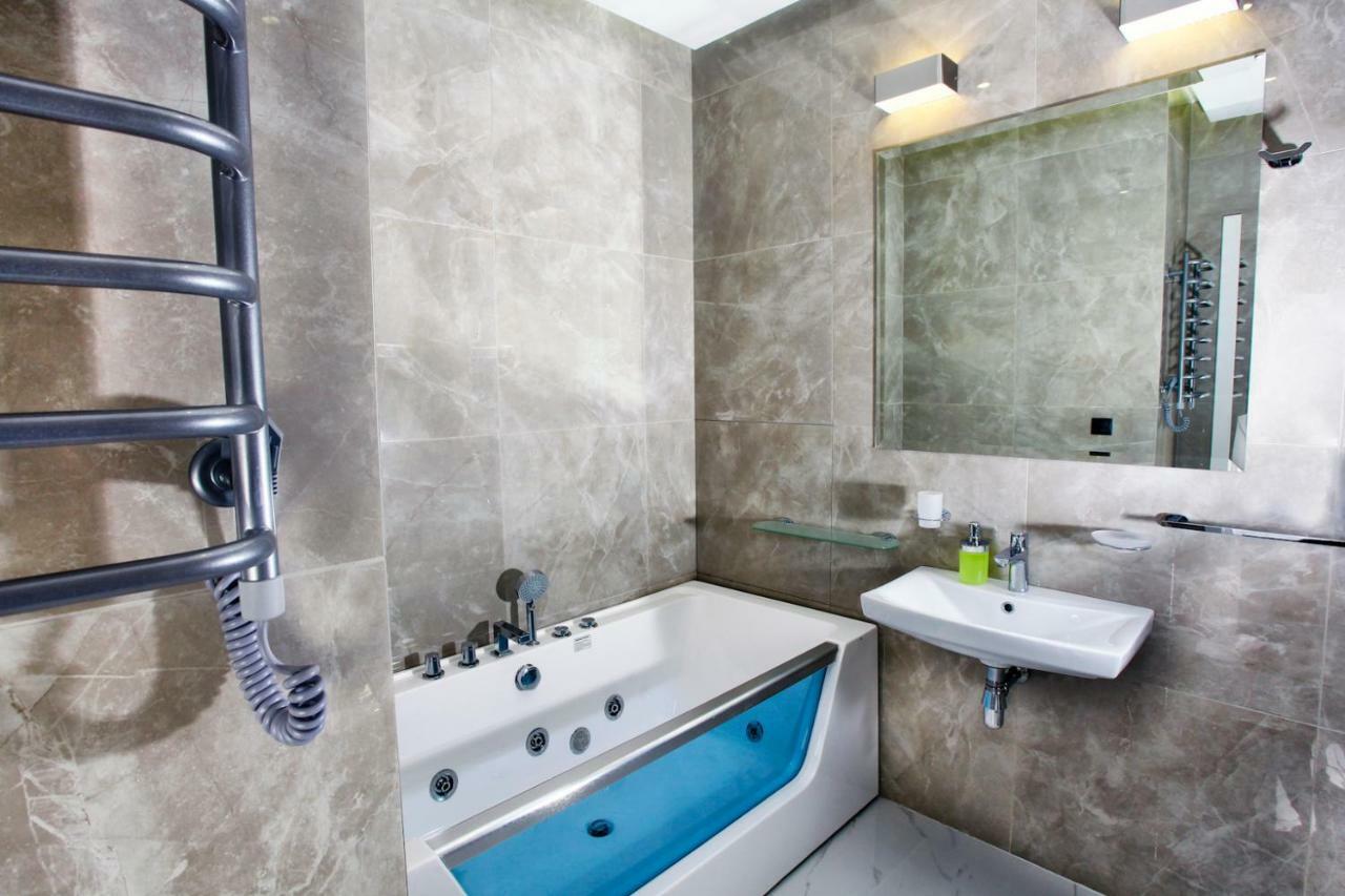 Allurapart Plaza شقة كييف